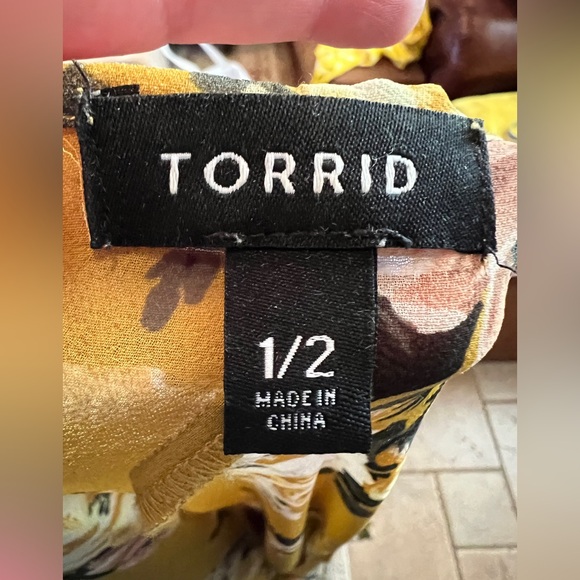 Torrid Floral Chiffon High-Low Kimono Wrap Shawl Size 1-2X - Picture 9 of 9